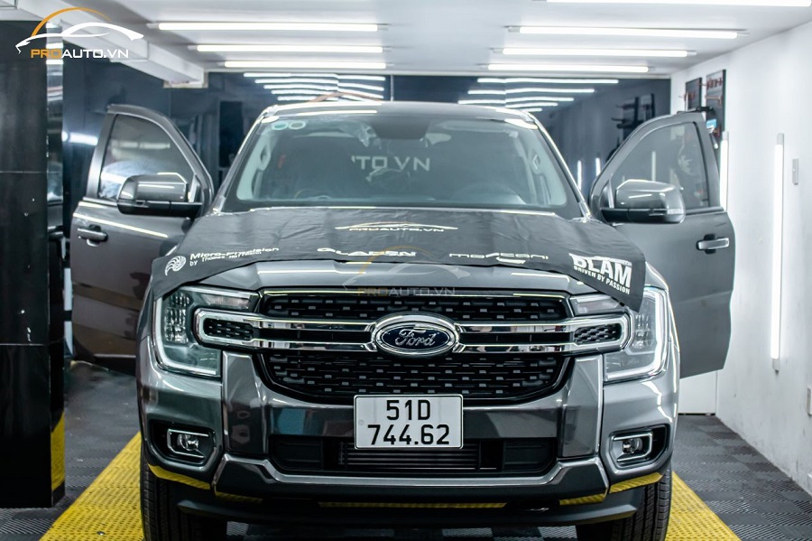 Dan Phim Cach Nhiet Xe Ford Ranger 2023 2