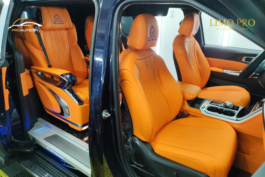 Độ limousine xe Kia Carnival với mẫu ghế VIP 06 HOT nhất hiện nay